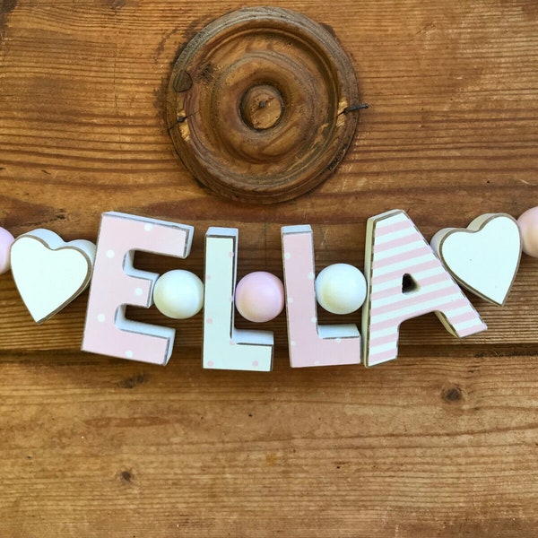 ELLA Rosa Namenskette Personalisiert KINDERZIMMER Tür Holzbuchstaben Taufe Deko Baby NAME Buchstabenkette Geburtsgeschenk