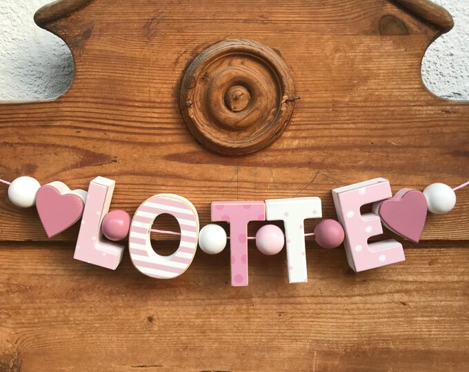 LOTTE Rosa Namenskette Personalisiert KINDERZIMMER Tür Holzbuchstaben Taufe Deko Baby NAME Buchstabenkette Geburtsgeschenk