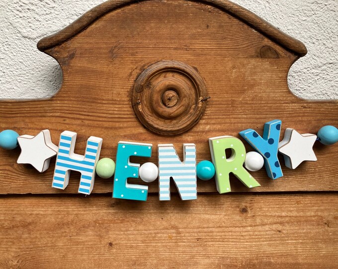 HENRY Namenskette Personalisiert KINDERZIMMER Tür Holzbuchstaben Taufe Deko Junge Baby Blau Grün NAME Buchstabenkette Geburtsgeschenk