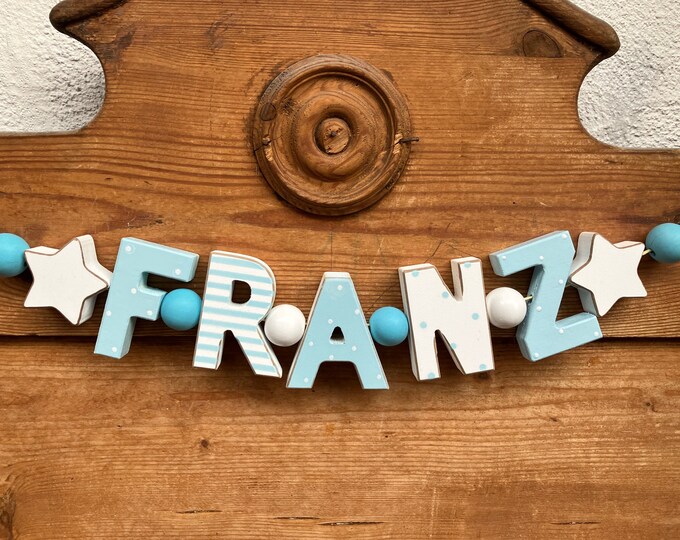 FRANZ Namenskette Personalisiert KINDERZIMMER Tür Holzbuchstaben Taufe Deko Junge Baby Blau NAME Buchstabenkette Geburtsgeschenk