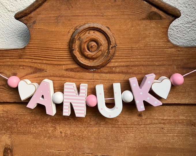 ANUK Namenskette Rosa Weiß Personalisiert KINDERZIMMER Tür Holzbuchstaben Taufe Deko Baby NAME Buchstabenkette Geburtsgeschenk