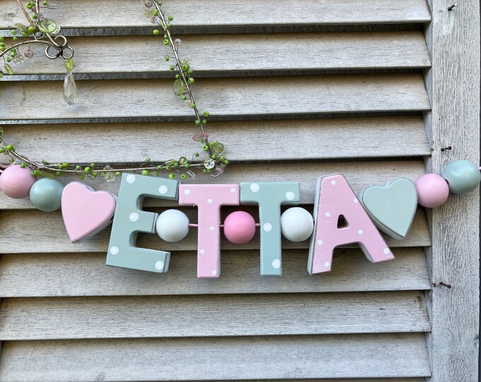 ETTA Mint Rosa Namenskette Personalisiert KINDERZIMMER Tür Holzbuchstaben Taufe Deko Baby NAME Buchstabenkette Geburtsgeschenk