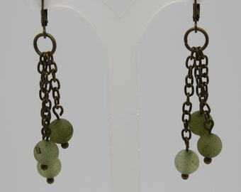 earrings, jade earrings, green earrings, drop earrings, dangle earrings, chain earrings,