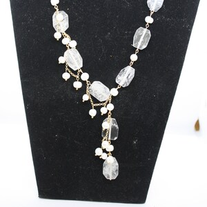 nekclaces, pearl necklaces, quartz necklaces, chain necklaces, white necklaces,