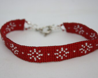 bracelets, beaded bracelets, loomed bracelets, snowflake bracelets, holiday bracelets, red bracelets,
