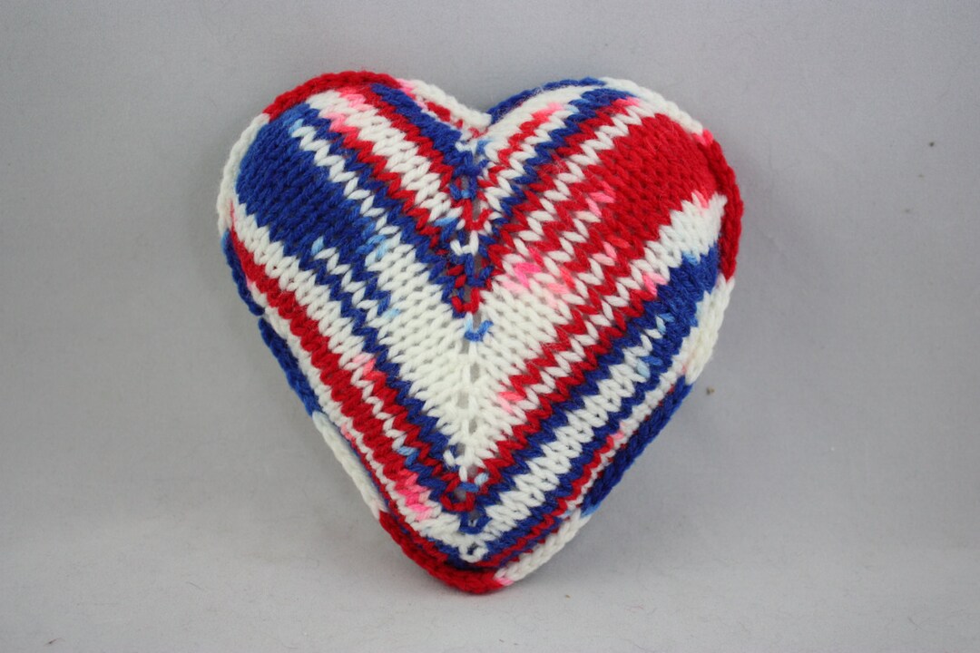 heart-pillow-knitted-pillow-knitted-pillows-heart-shaped-pillows