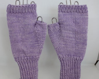 fingerless mitts, fingerless gloves, mitts, gloves, lilac mitts, lilac gloves, hand knits