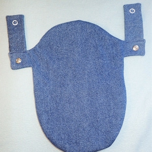 Housse en denim pour stomie pour colostomie et urostomie - s'enclenche - à utiliser avec les pochettes de marque ConvaTec et Hollister