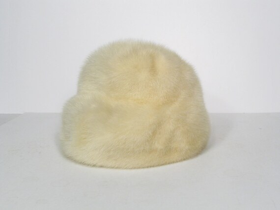 1950 Vintage mink white ivory cloche hat - image 2