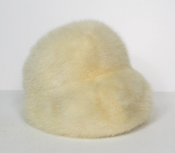 1950 Vintage mink white ivory cloche hat - image 4