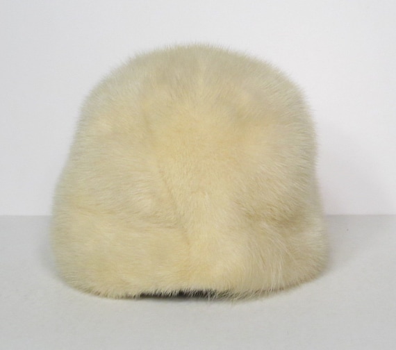 1950 Vintage mink white ivory cloche hat - image 1