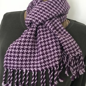 Beautiful Handwoven Lilac and Violet Houndstooth Scarf in Cashmere, Merino and Silk. Ready to ship.