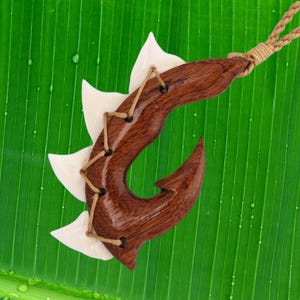 Hand Carved Koa Wood Threaded Bone-made Shark Teeth Maui Fishhook Manaiakani Knotted Adjustable Hemp Cord Hawaiian Polynesian Necklace