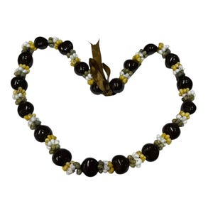 Genuine Brown Kukui Nut Tri-Color Mongo Shell Hawaiian Lei Necklace 21 Nut Strung Ribbon Great for New Year Birthday Wedding Gift of Aloha