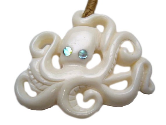 Hand Carved Buffalo Bone Octopus Inlay W Abalone Shell Etsy 日本
