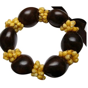 Genuine Brown Kukui Nut Hawaiian Nut Mongo Shell Bracelet Elastic Comfortable Band Birthday Casual Dinner Bracelet Wedding Gift of Aloha
