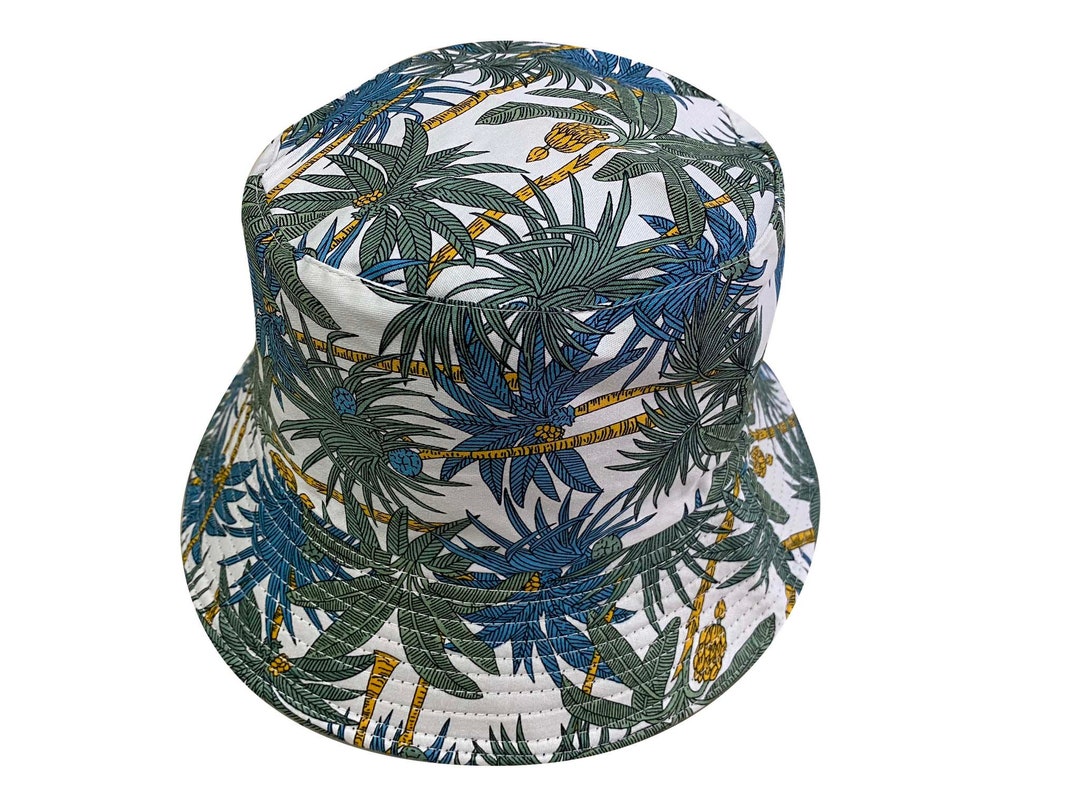 Tropical Hawaiian Style Monstera Leaves & Palm Tree Print Bucket Travel ...