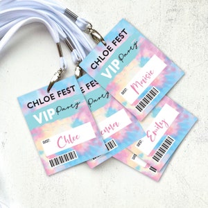 Cordones de fiesta teñidos: etiquetas para nombres de cumpleaños de festival