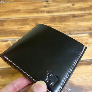 Carteira Horween No.8, Carteira Horween Shell Cordovan, Carteira Masculina, Carteira de Cartão, Carteira Bi Fold, Carteira Bi Fold de Couro, Carteira com Bolso para Moedas