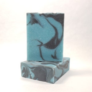Luxurious Bar Soap for Men, Fresh scented &#39;Perfect Man&#39; scent. Turquoise and Black swirl.