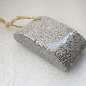 Pumice stone with string, smooth feet image 2