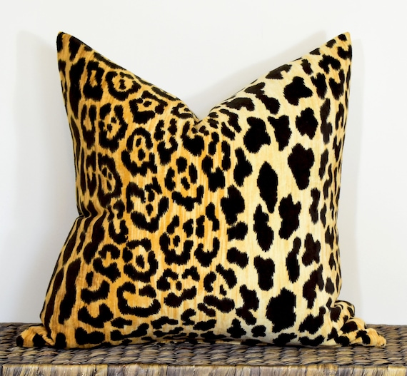Velvet clearance leopard cushion