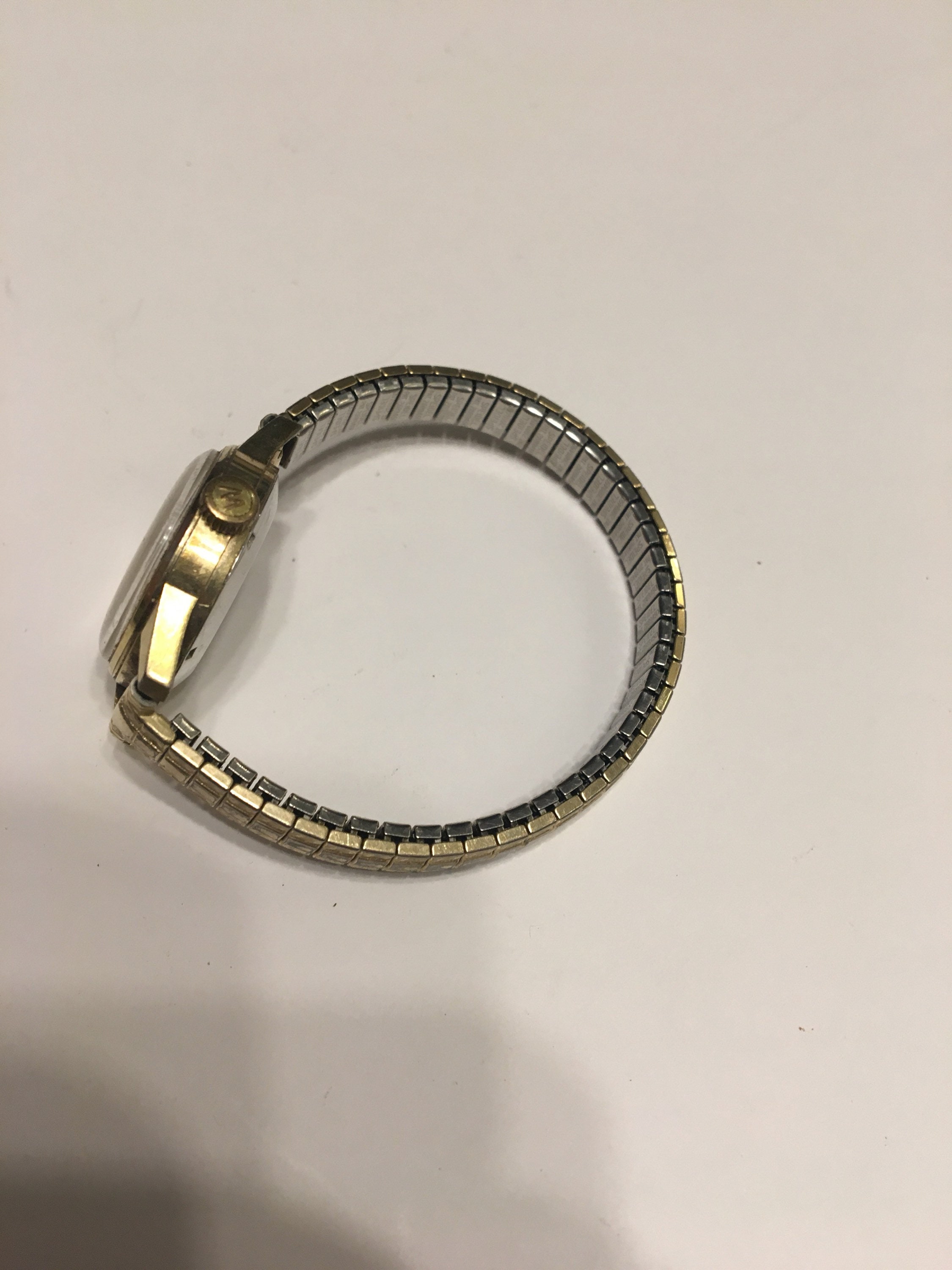 Montre-bracelet Vintage Pour Femme TRENT - Remontage Manuel - Fonctionne Parfaitement