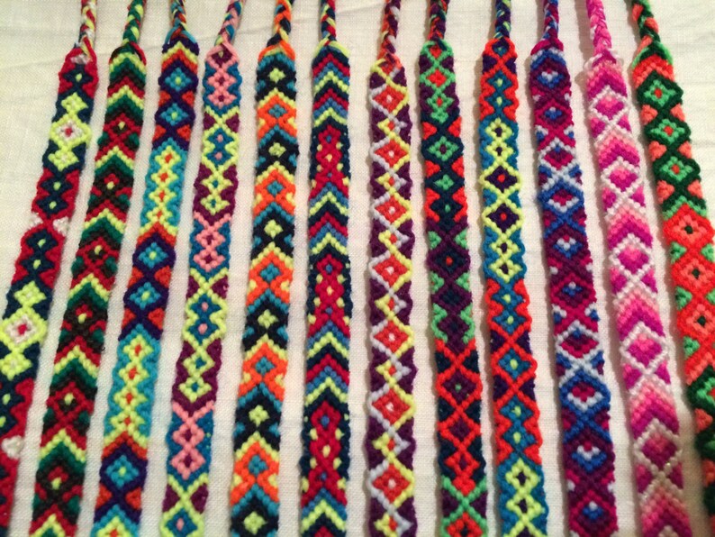 Friendship Bracelet woven Native Beach.Braided bracelet.Surfer Gift.Summer.Friend.Jewelry.Aztec.Girlfriend Men.Guy.Rainbow.Pattern.Colorful.