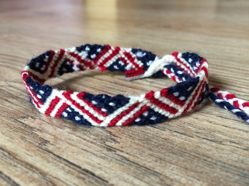 Friendship bracelet-4th of July-USA flag-USA Jewelry-Woven-Braided-Knotted-Handmade-Flag for friends-American Day-Red-Blue-White-Navy-Unisex