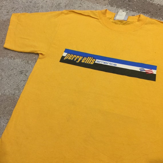 Vintage 90’s Perry Ellis America T-Shirt