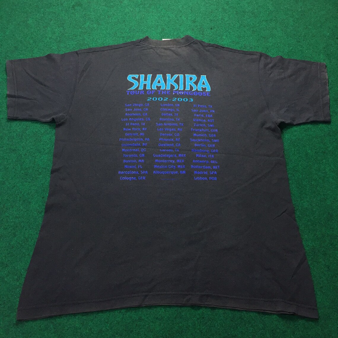 shakira tour shirt
