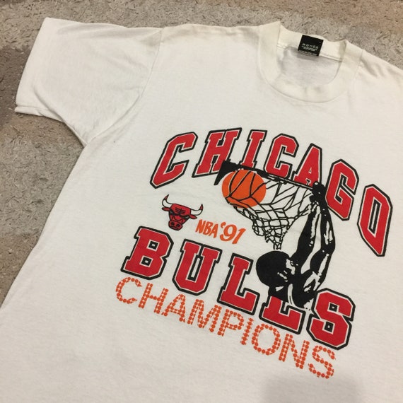 Vintage 1990's Chicago Bulls NBA Champions 1991 T-