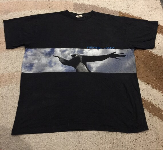 Rare Vintage 90’s Pearl Jam T-Shirt