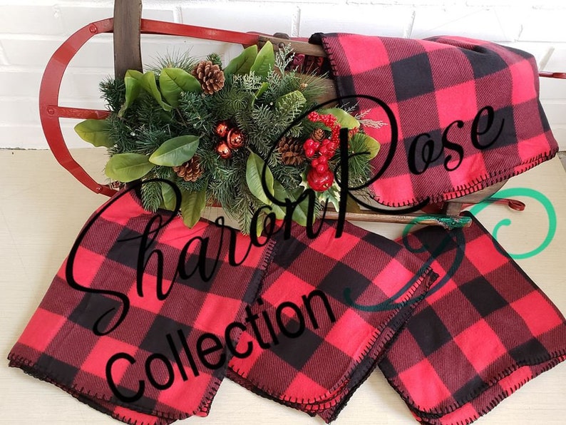 Download Buffalo Plaid Fleece Throw Mock-Up | Etsy