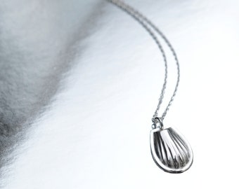 Madeleine Necklace 925 Sterling Silver Mini Food Cookie Jewelry Sweets Charm Shellfish Necklace