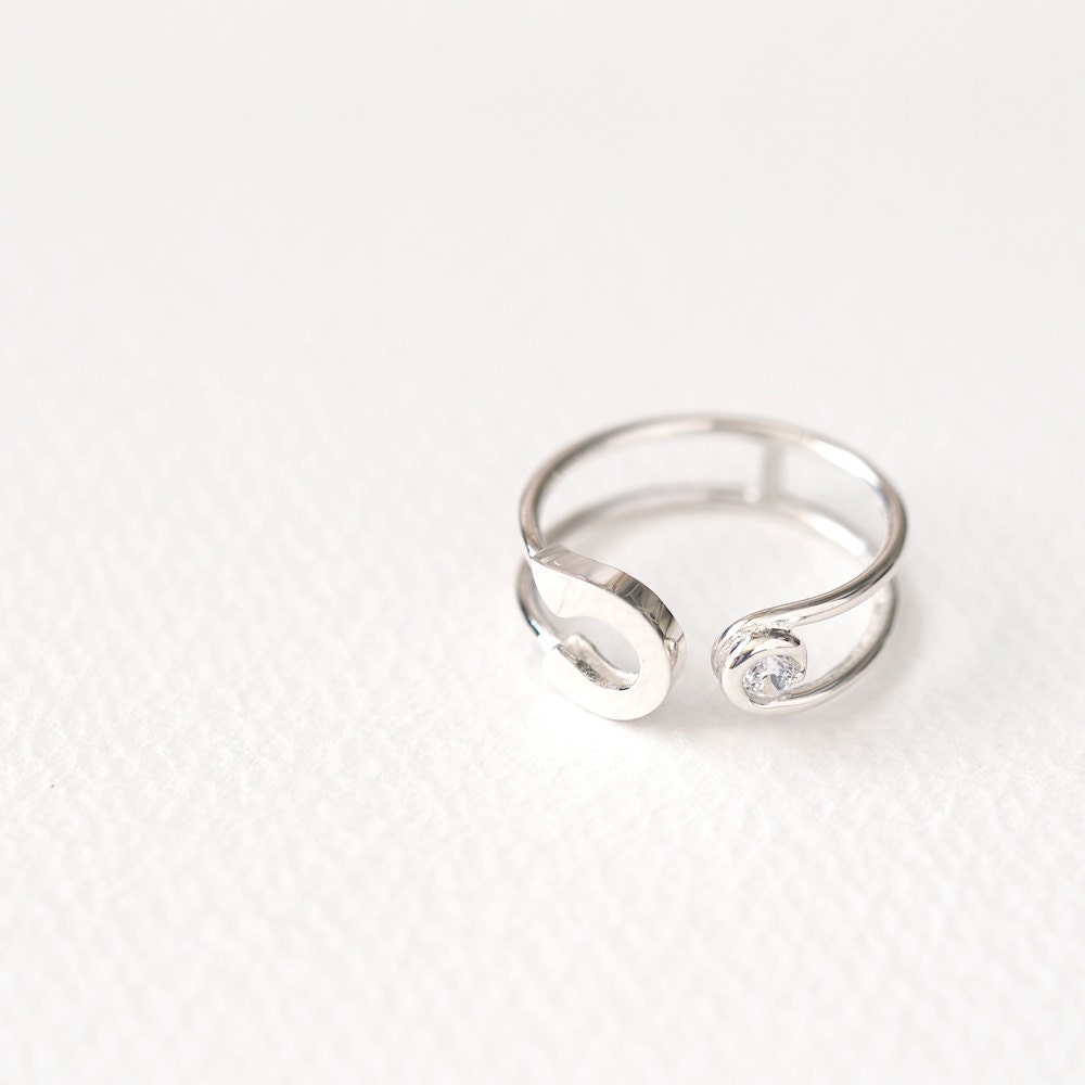 Pearl Safety Pin Ring 925 Sterling Silver Dainty Jewelry June Etsy