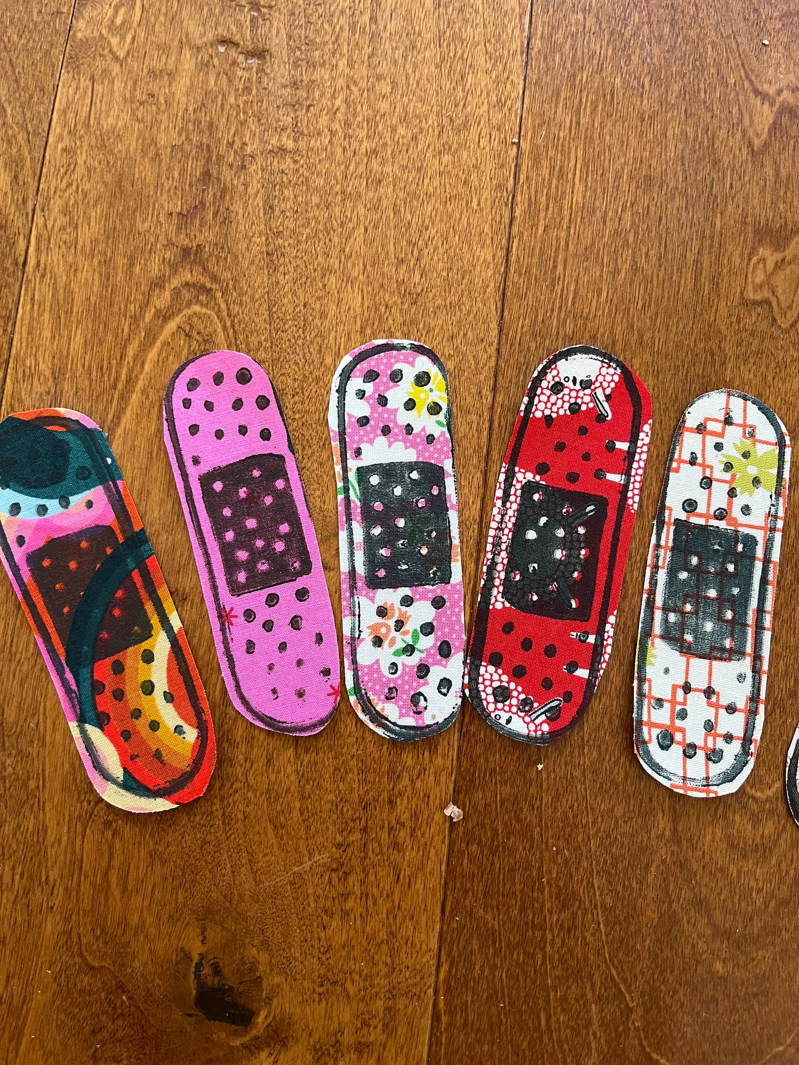 10 Bandaid Patchesdiy Ironon Patchesset 1linocut Block Etsy