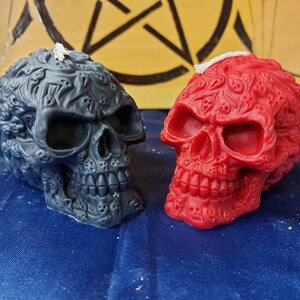 Ghost skull candle