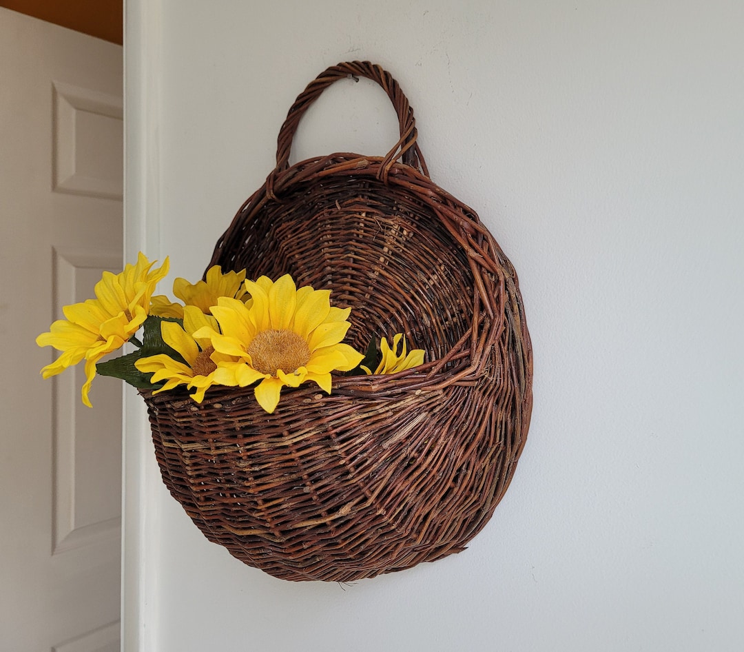 Vintage Wicker Wall Baskets Wall Pockets Baskets Wicker Wall Displays ...