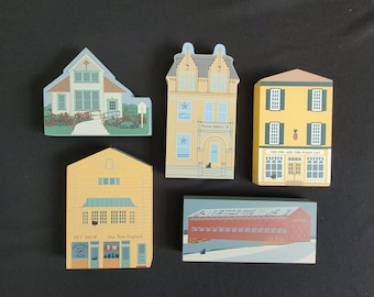 Vintage Cats Meow Wood Village Collectibles: Faline Houses shelf sitters small wood houses home decor