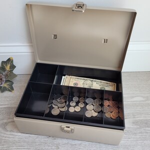 Vintage Cash Box - NO KEY - Major Metal Fab. Co. Industries Metal cash boxes money boxes Industrial Boxes Cash and coin boxes metal boxes