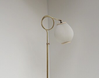 Eye catching and rare Danish vintage brass floor lamp from the 1940s - 1950s