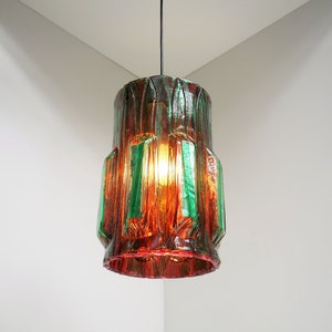 Outstanding green & pink acrylic pendant with great light effects - vintage design from the 1970s