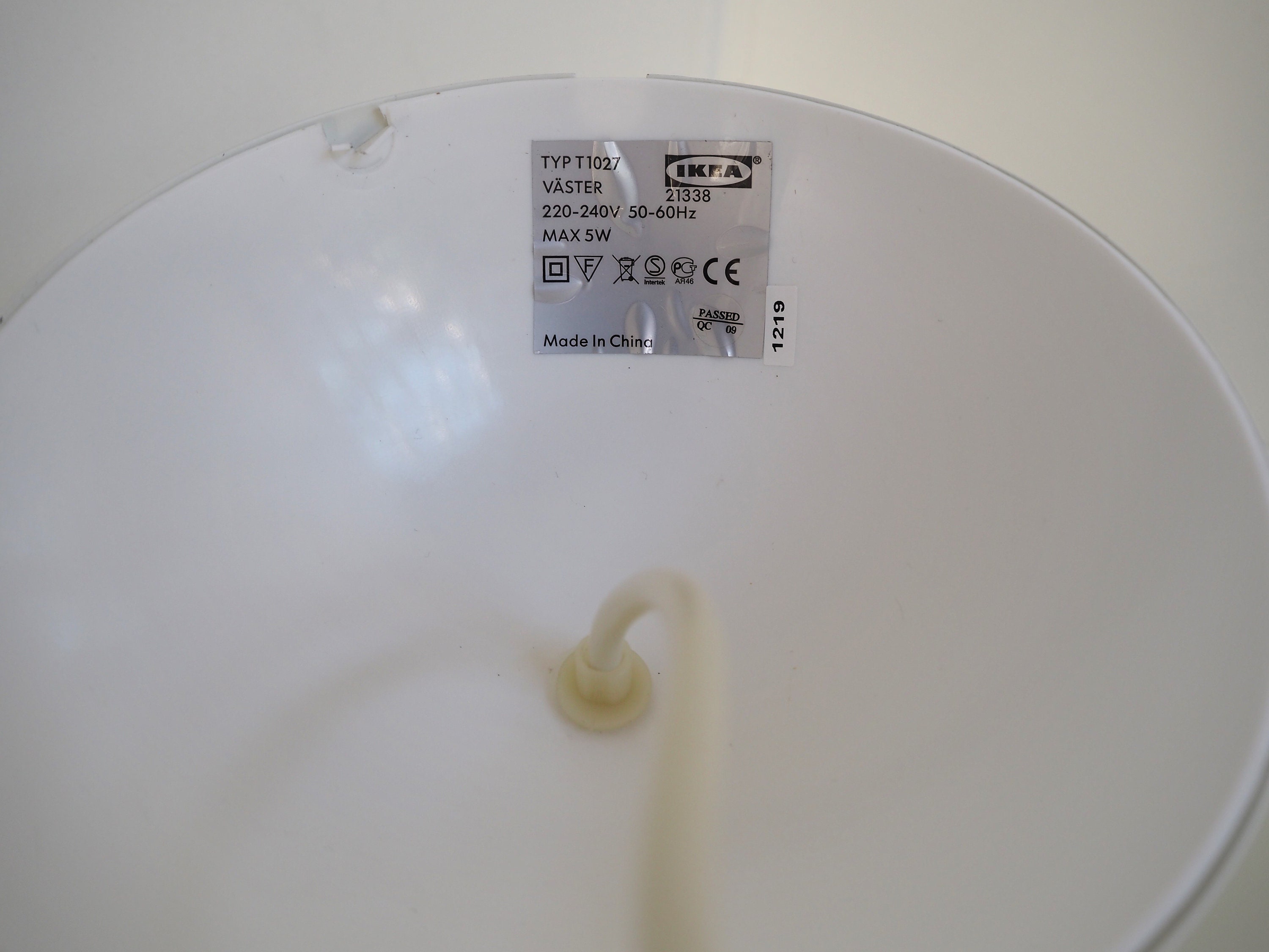【廃盤・希少】IKEA VÄSTER ペンダントライト LEDホワイト White Space Age Pendant With Clear Bottom Shade - Model Väster