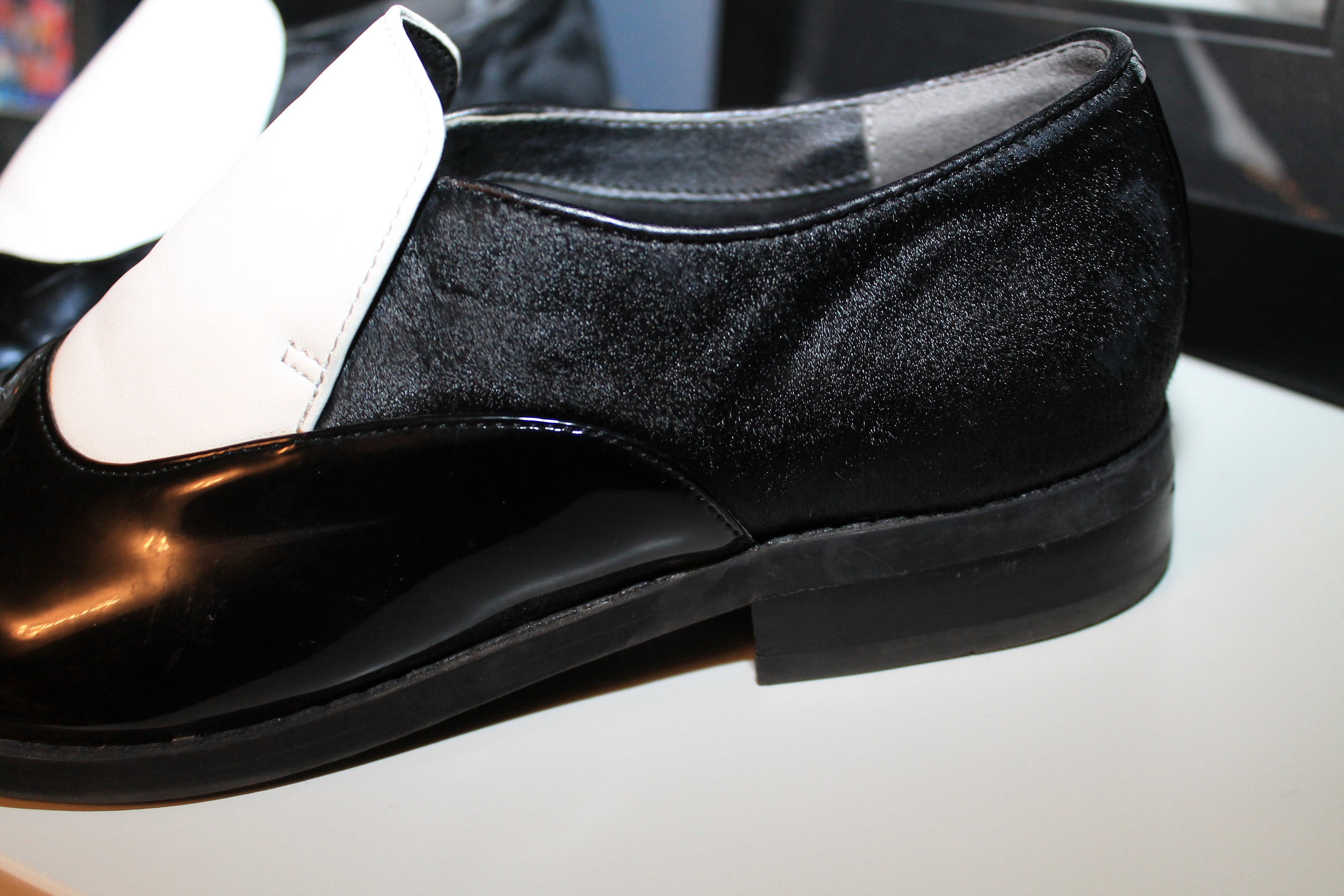 tuxedo shoes white and black