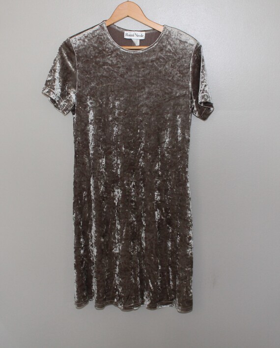 VINTAGE 90s Beige Silver Crushed Velvet Baby Doll