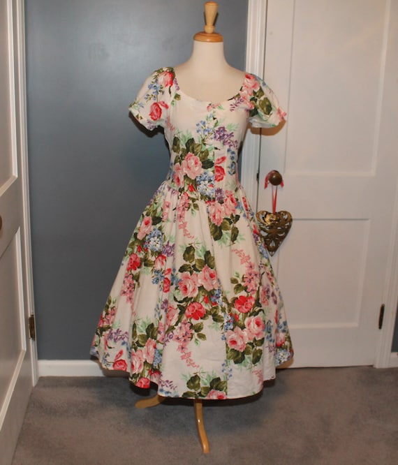 80s does 50s Summer Cotton Roses Garden Party Dres