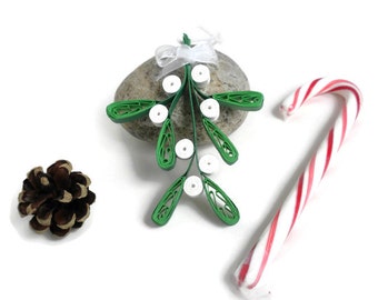 Mistletoe - Christmas mistletoe - Quilling ornament - Christmas ornament - Christmas decoration - Paper quilling ornament - Mistletoe decor