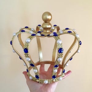 &quot;Handgemachte Krone &quot;&quot;Cake Topper&quot;&quot; für Ihre Hochzeitstorten, Tauftorten, Blumendekorationen oder andere Projekte.&quot;