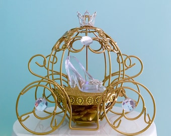 Beautiful Cinderella Carriage Centerpiece With a Shoe, Wedding Centerpiece, Birthday Centerpiece